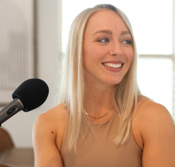alexis leis certified personal trainer